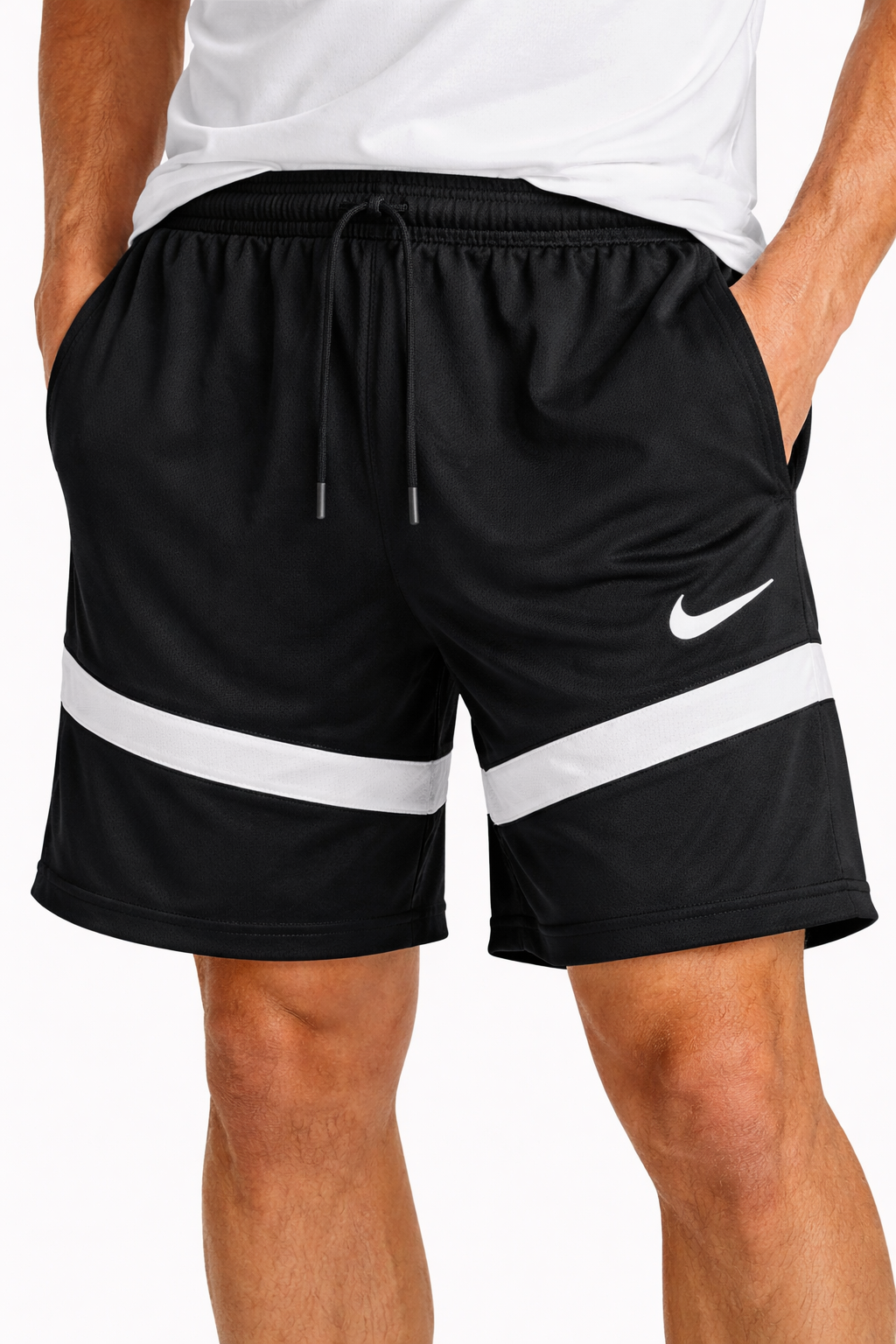 SHORT NIKE PRETO